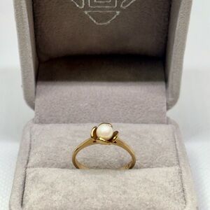 10K Gold Pearl Solitaire Ring, size 5.75-6.0